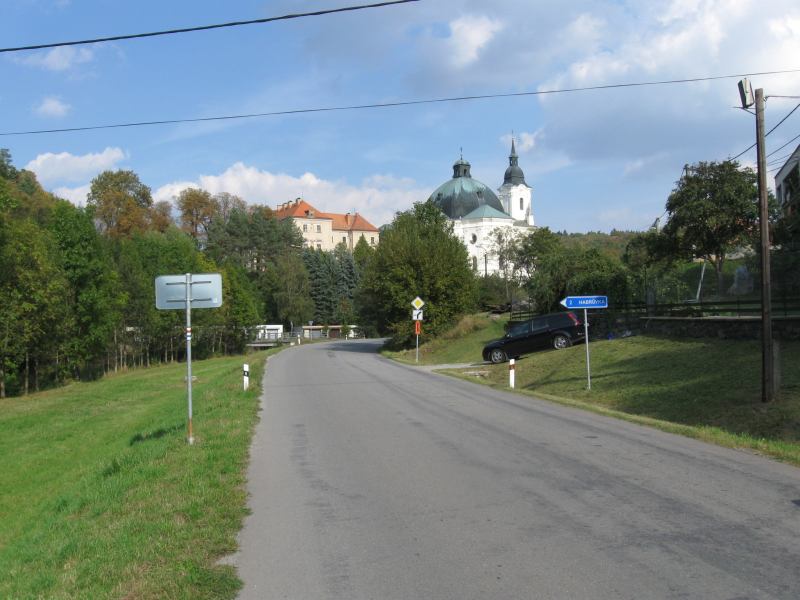 Soubor:Křtinské údolí 01.jpg