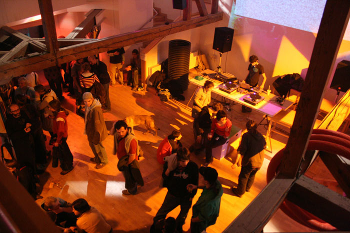 Soubor:DigiLab AVU v Praze.jpg