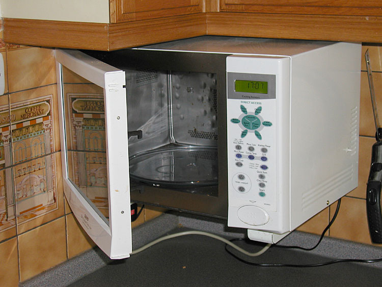 Soubor:Microwave.750pix.jpg