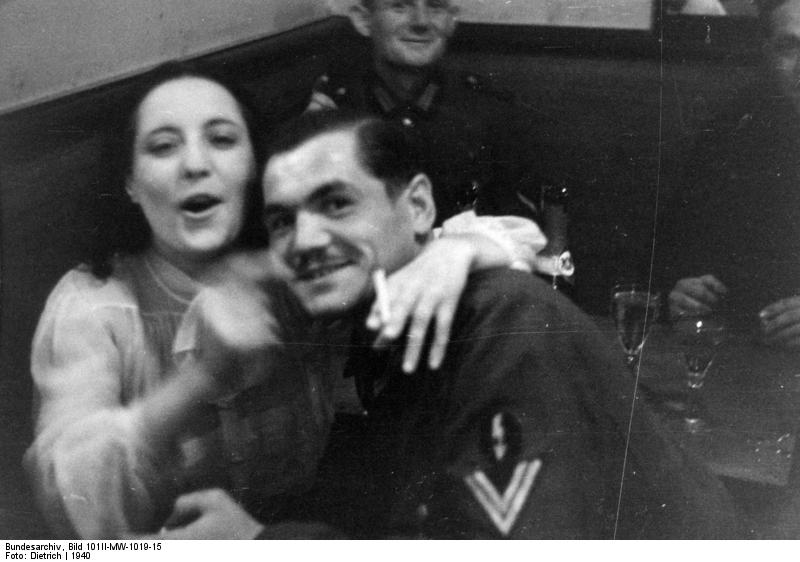 Soubor:Bundesarchiv Bild 101II-MW-1019-15, Frankreich, Brest, Soldatenbordell.jpg