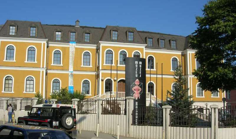 Soubor:Kosovo museum.jpg