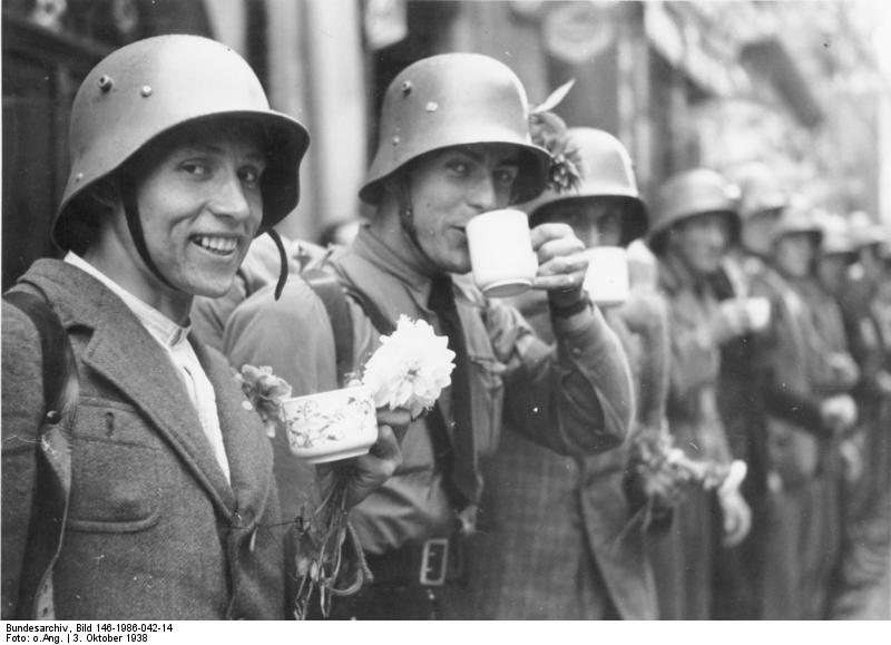 Soubor:Bundesarchiv Bild 146-1986-042-14, Anschluss sudetendeutscher Gebiete.jpg