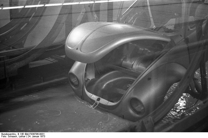 Soubor:Bundesarchiv B 145 Bild-F038796-0031, Wolfsburg, VW Autowerk.jpg