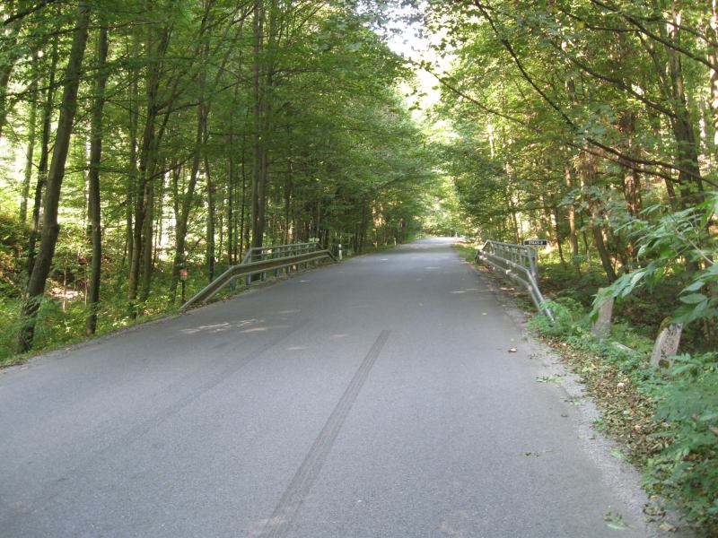 Soubor:Křtinské údolí 08.jpg