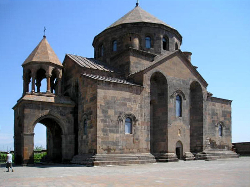 Soubor:Echmiadzin-hripsime.jpg