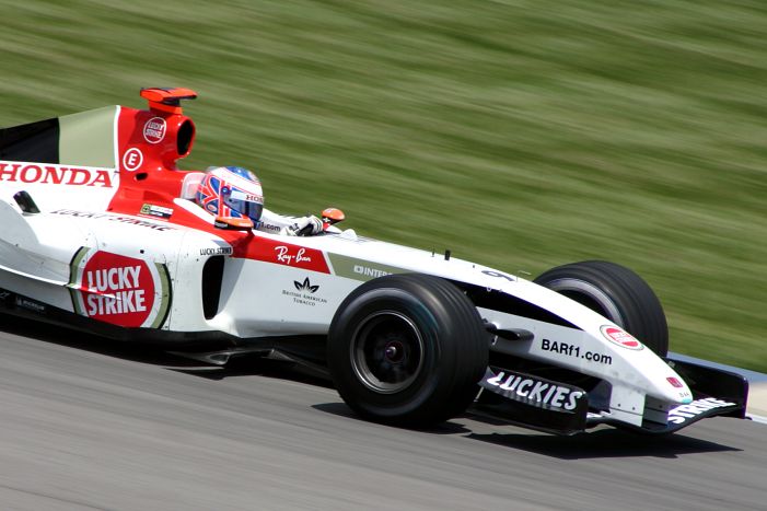 Soubor:Jenson button usgp 2004 ontrack.jpg