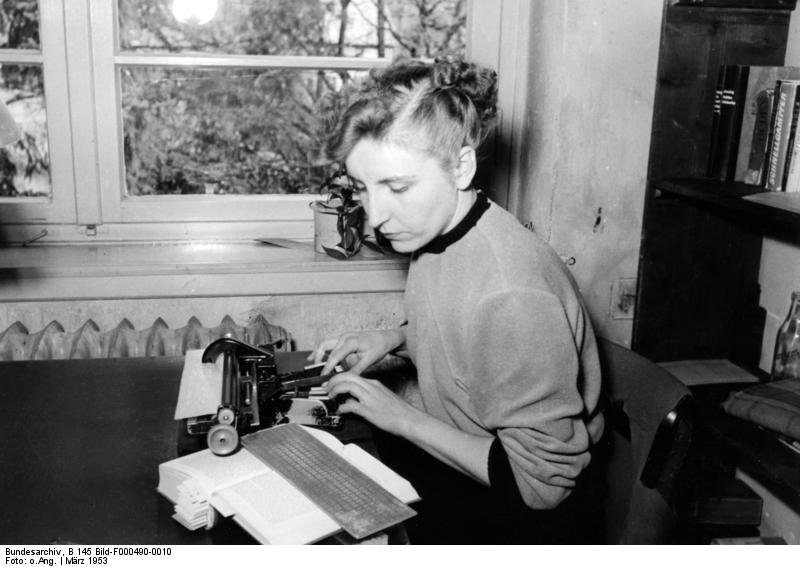 Soubor:Bundesarchiv B 145 Bild-F000490-0010, Marburg-Lahn, Blindenschule.jpg