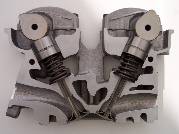 Soubor:DOHC-Zylinderkopf-Schnitt.jpg