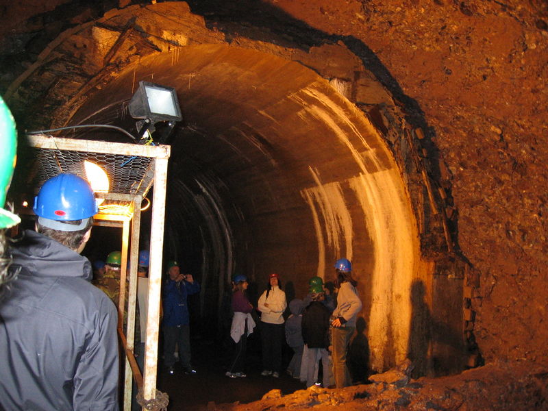 Soubor:Podzemí tvrze Stachelberg.jpg