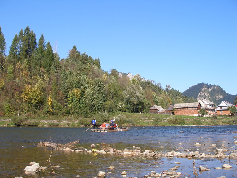 Soubor:Slovakia Cerveny Klastor 1002.jpg