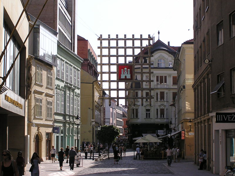 Soubor:BRATISLAVA704.jpg