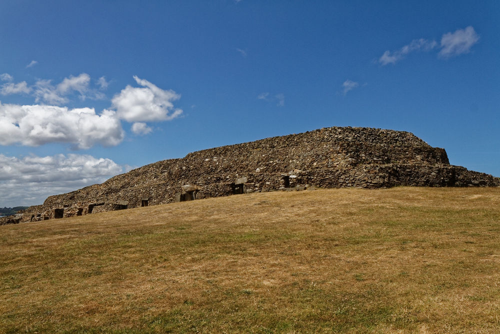 Gigantický pohled na mohylu