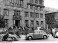 Bundesarchiv B 145 Bild-F010462-0003, Freiburg-Breisgau, Universität.jpg