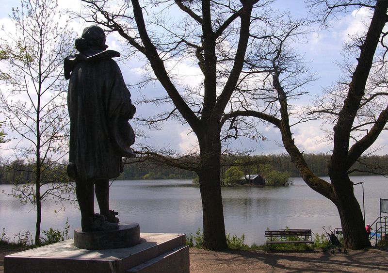 Soubor:Pomník Krčín-rybník Svět 2.JPG