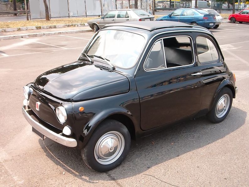 Soubor:1965 black Fiat 500.jpg