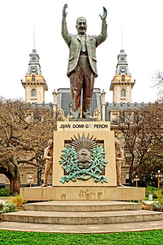 "Juan Domingo Perón (Buenos Aires)